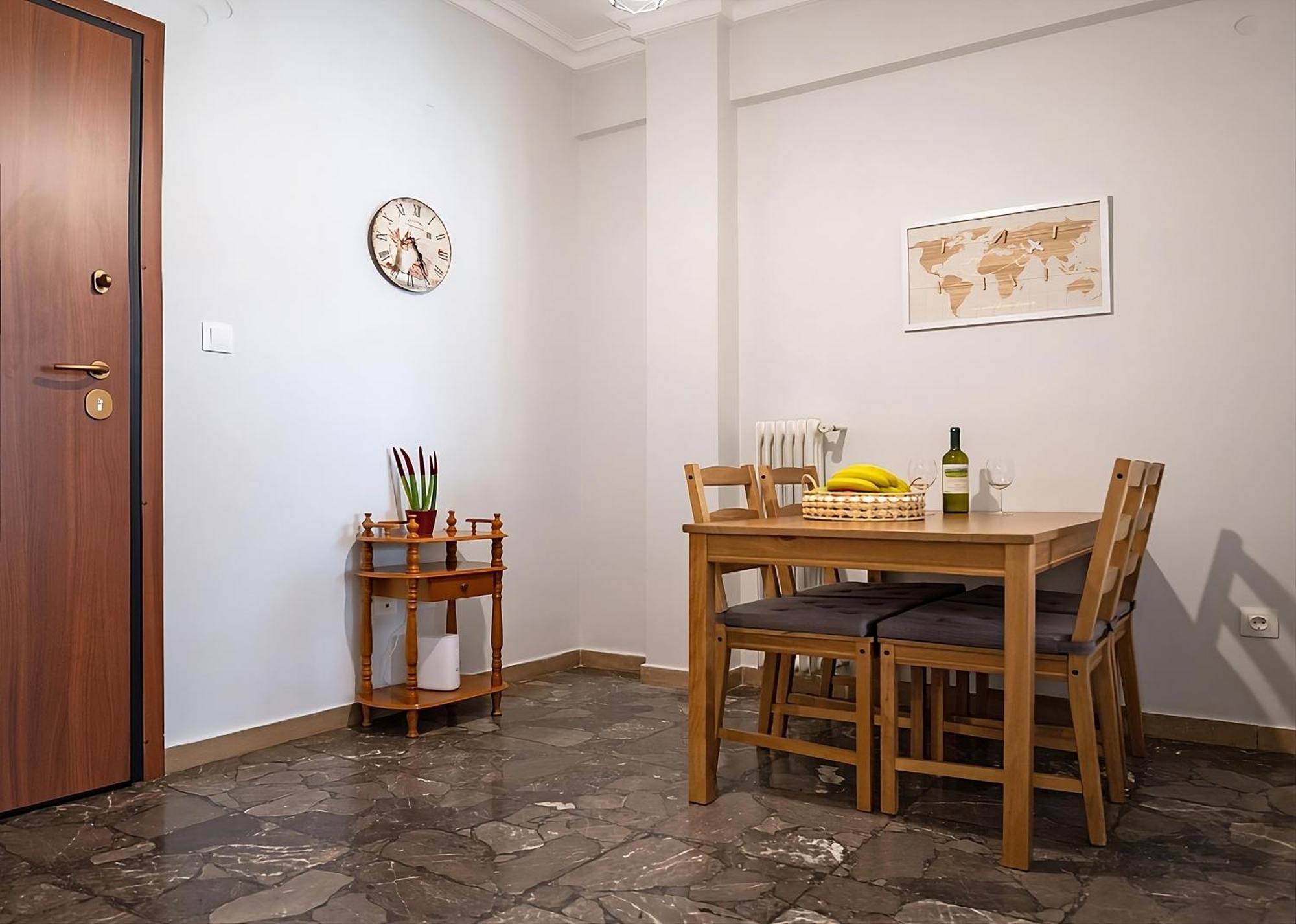Entire Apt, 3Rd Floor, 1 Bedroom Athena Bagian luar foto